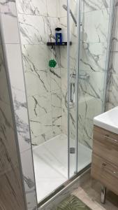 Appartements Appartement T2 face a la gare de Toulon : photos des chambres