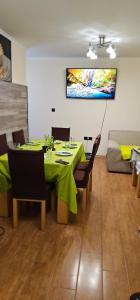 Amara Butik on the first line