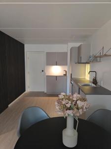 Modern Apartment With Pool & Fitness