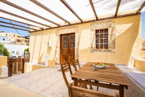 Constantino Traditional Retreat 19th century residence