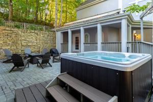 Gatlinburg Mansion By Avada Properties