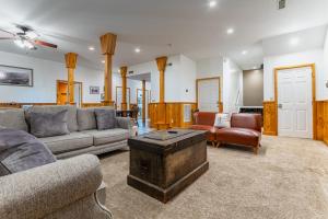 Gatlinburg Mansion By Avada Properties