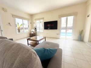 Sunset Pearl Holiday Villa