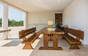 Stunning Home In Poljica