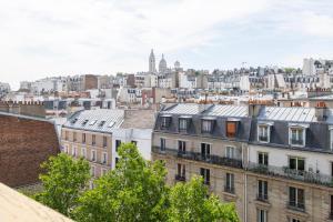 Appartements Spacious Montmartre Apartment - Sacre-Coeur View & Balcony : photos des chambres