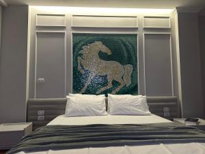 Lunarist Luxury Jacuzzi Suites in Blloku Tirana