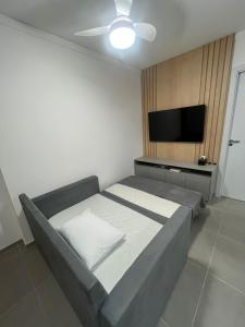 Flo - 1001 - Central novo, andar alto-2quartos com Ar-Cond Q e F