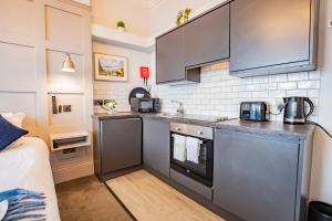 Studio with Scenic Marina Views