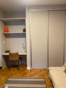 350 metros da praia Gonzaga local turístico