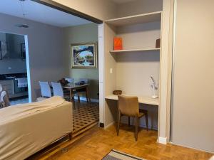 350 metros da praia Gonzaga local turístico