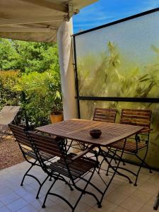 Charmant studio - AC - Piscine - Terrasse - Parking