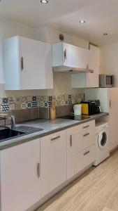 Charmant studio - AC - Piscine - Terrasse - Parking