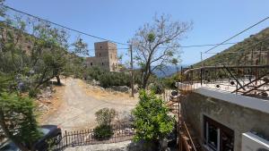 Πετροσπιτο