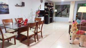 Comfortable Stay near Airport & Plaza Norte Bus Terminal