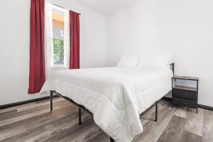 5BR 2BA close to Niagara Falls State Park