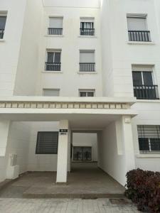 maison propre a cote chu