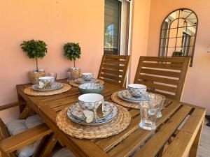 Appartements French Riviera Escape - Theoule Hyper Centre - 2 Terrasses - Parking : photos des chambres