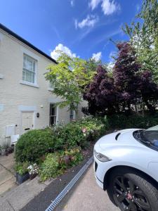 Fabulous 2 bed Historic Ground floor apartment Belper with free car parking next to property