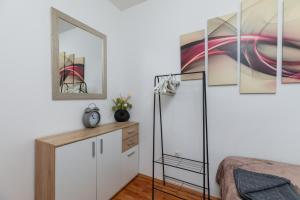 Apartments with parking space Duce, Omis - 4663