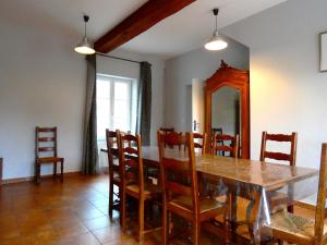 Maisons de vacances Gite familial avec jardin clos, a Saint-Georges-sur-Eure, 7 chambres pour 14 pers, proche Chartres - FR-1-581-84 : photos des chambres