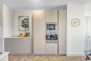 One Rosebank- 2 bedroom PentHaus on sixth