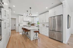 NEW! Heritage Retreat in the heart of Stillwater