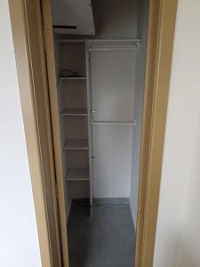 Amplio, cómodo y tranquilo a 10 min del aeropuerto, basilica y centro