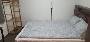 BlueBird Guesthouse - Foreign Only