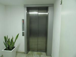 Beautiful suite, north center