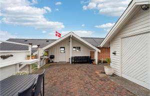 3 Bedroom Cozy Home In Løgstør