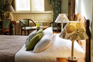 Hotels Hotel D'haussonville : photos des chambres