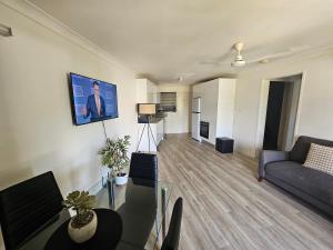 Location, location, location on The Strand, seaviews, self check-in via lock box