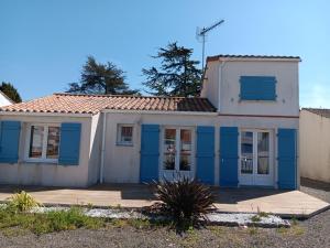 Maisons de vacances Maison plain-pied au calme, proche plage et commerces, animaux bienvenus sur demande - FR-1-476-91 : photos des chambres