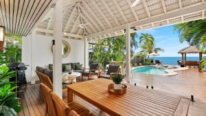 Mylara Beachfront Holiday Home