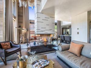 Chalet de luxe avec Spa et Salle de Cinéma à Courchevel 1850 - FR-1-564-154