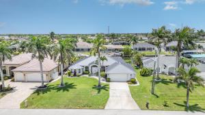 Villa Daydream Luxury Pool Home On Canal
