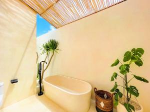 Mango Valley 2 Villa & Gym - Kuta Central Lombok