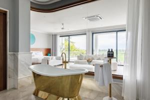 Mayfair Place