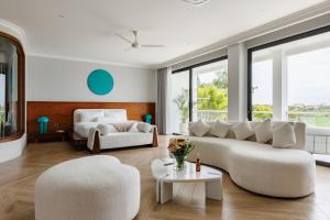 Mayfair Place