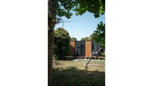 Tsinghua 1 Tiny Home by Tiny Away
