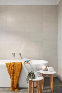 Valentine Sandcastles - Your Group Beach Escape!