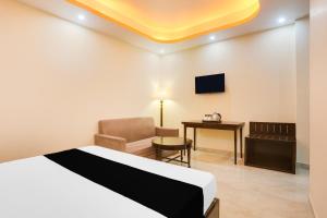 Hotel O THE MAJESTIC INN