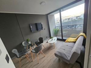 Departamento minutos de Movistar Arenas, La Moneda, Plaza de Armas en pleno Centro de Santiago