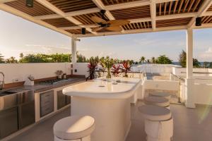 New Beachfront Penthouse