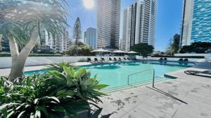 Sierra Grand Spacious 3 Bedroom Apartment - CoastHM