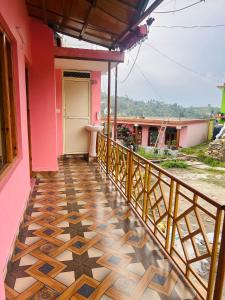 Holiday home stay, Nathuwakhan, Mukteshwar