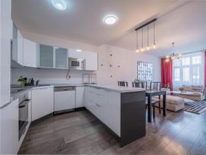 Gorgeous apartment in center