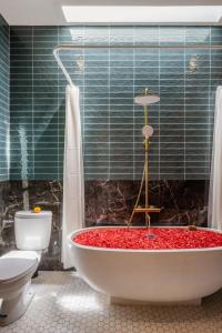 Modern and Petite 2bd Seminyak Villa Construction Near