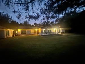 casa independiente dentro de un quinta