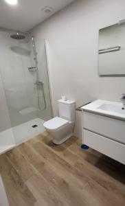 Casa doble con piscina a 1000 m de la playa